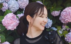 《白髪の私はマイナス》20代から髪に悩む女性が41歳で白髪染めをやめ劇的変化「素の自分をいいと思えることほど強いことはない」